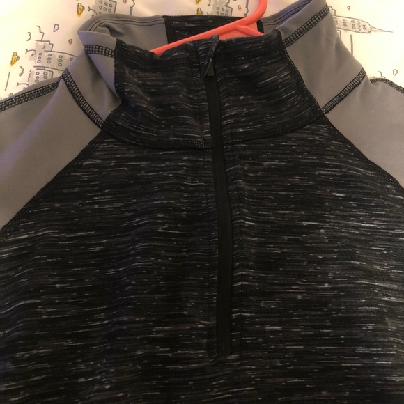 Workout Pullover Zip Up - Picture 2 of 3